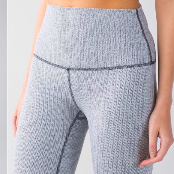 lululemon athletica Pants - Lululemon Wunder Under Roll Down Pant Heathered 8